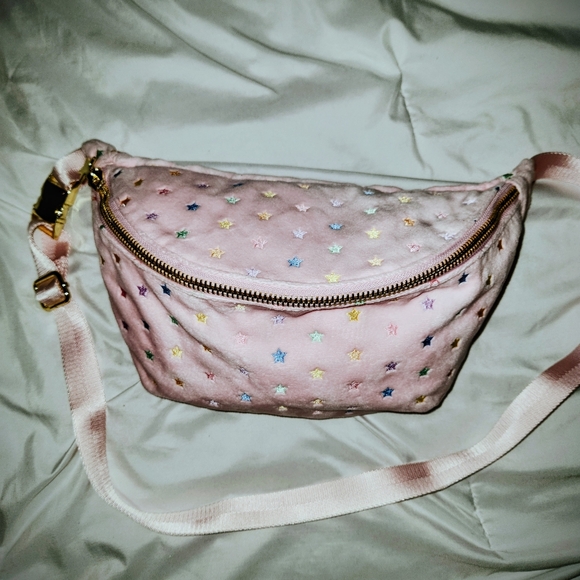 Stoney Clover Ln - Park & Beach jumbo fanny pack - Picture 10 of 13